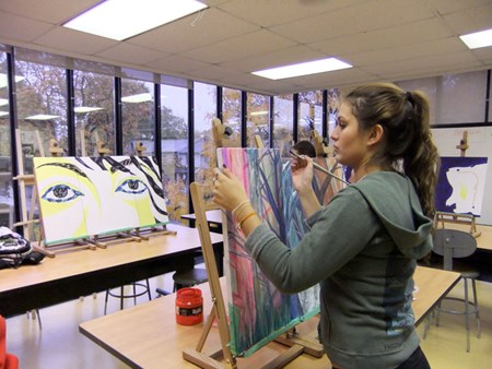 private school art class